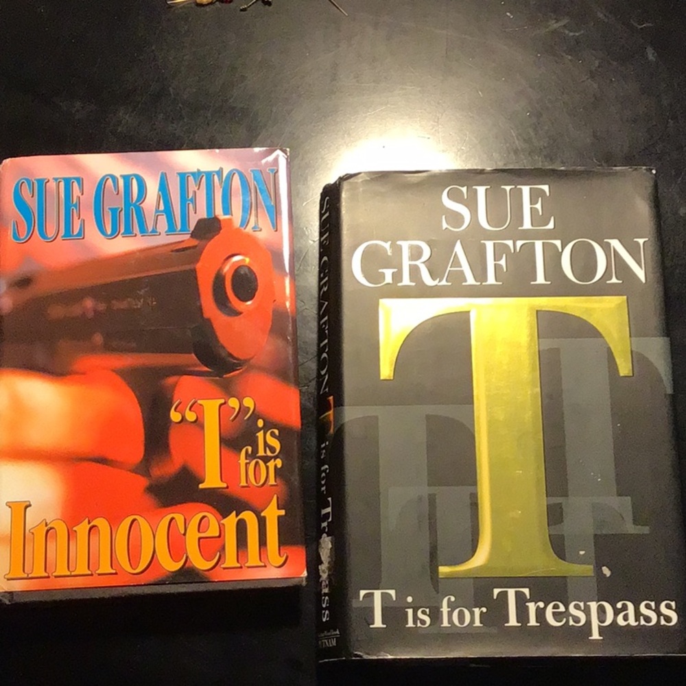 2 Sue Grafton books, I and T